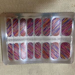 New Lovely Hello Nail Strip Set - Multi Color Glitter